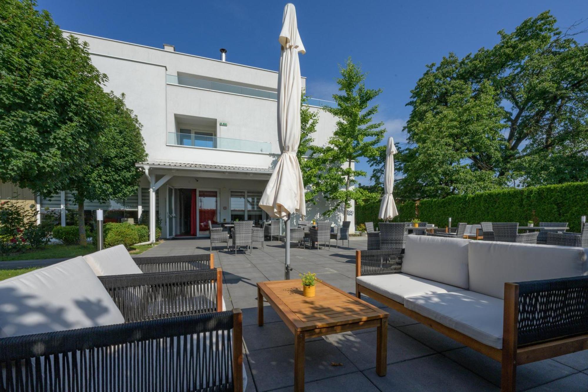 Hotel Magdalena Zagreb Ngoại thất bức ảnh