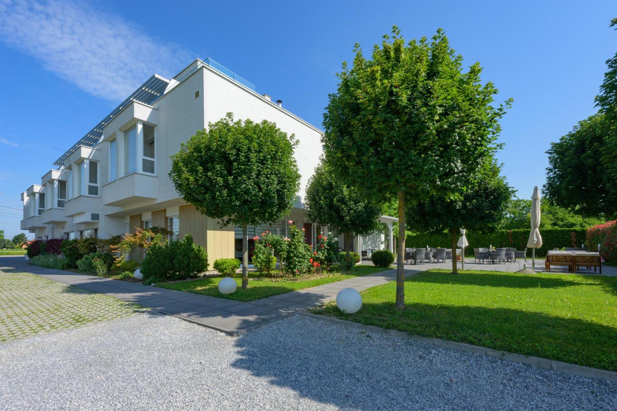 Hotel Magdalena Zagreb Ngoại thất bức ảnh
