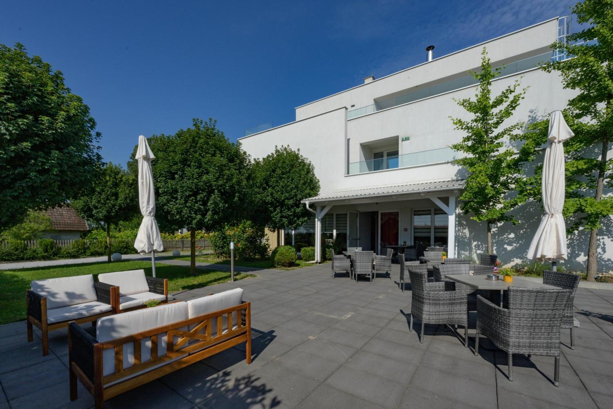 Hotel Magdalena Zagreb Ngoại thất bức ảnh