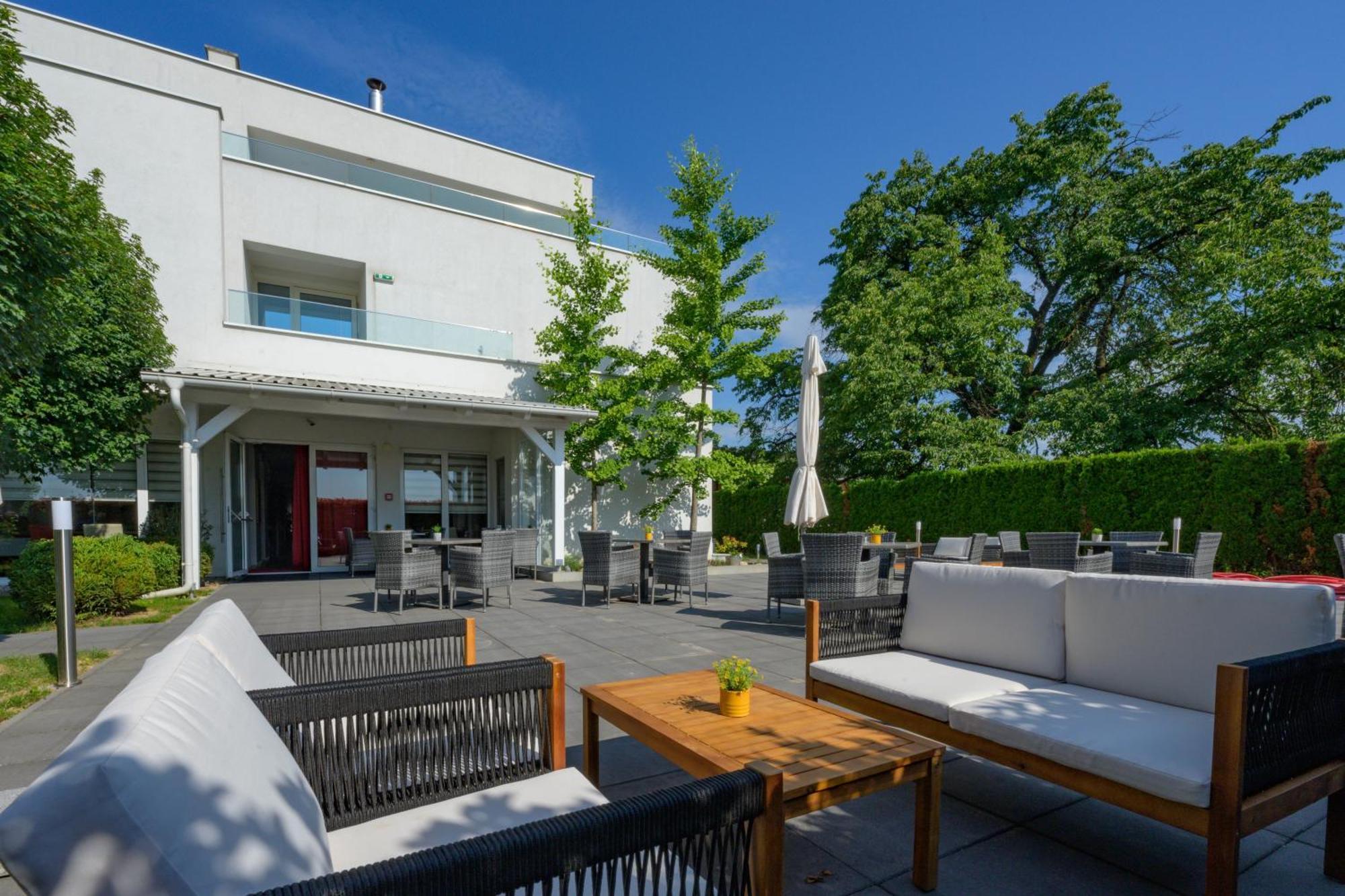 Hotel Magdalena Zagreb Ngoại thất bức ảnh