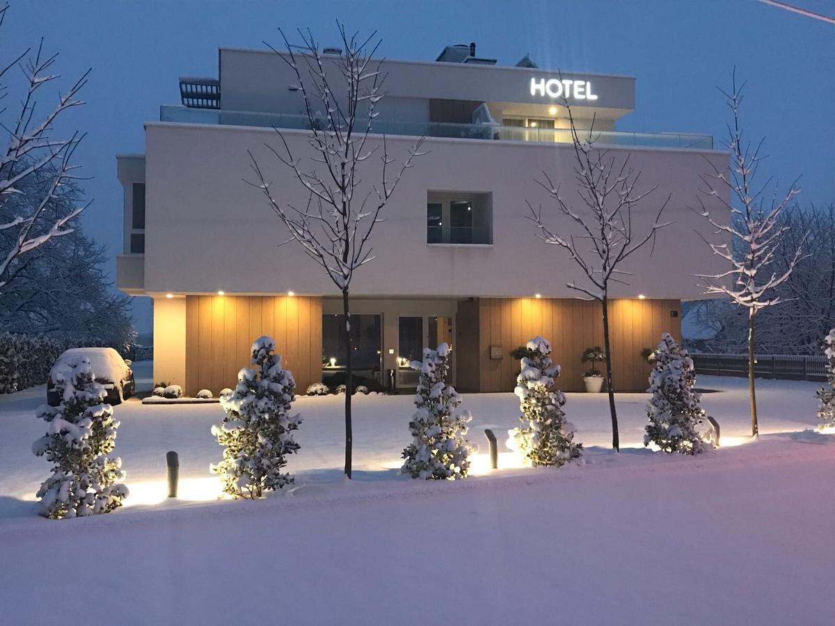 Hotel Magdalena Zagreb Ngoại thất bức ảnh